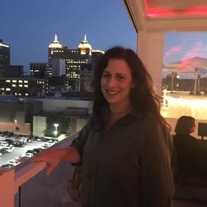 Meet your Posher, Debra